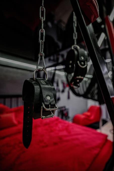 Bdsm Apartman V Bratislave -Adults Only Bratislava Exteriör bild